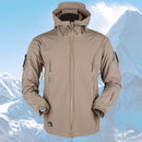 Men Winter Outdoor Waterproof SoftShell Jacket